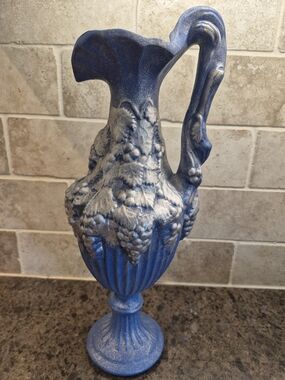 Vintage Arnel's Majolica Ceramic Pitcher Style Grapevine Pattern Bud Vase